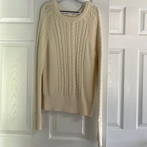 Gap sweater